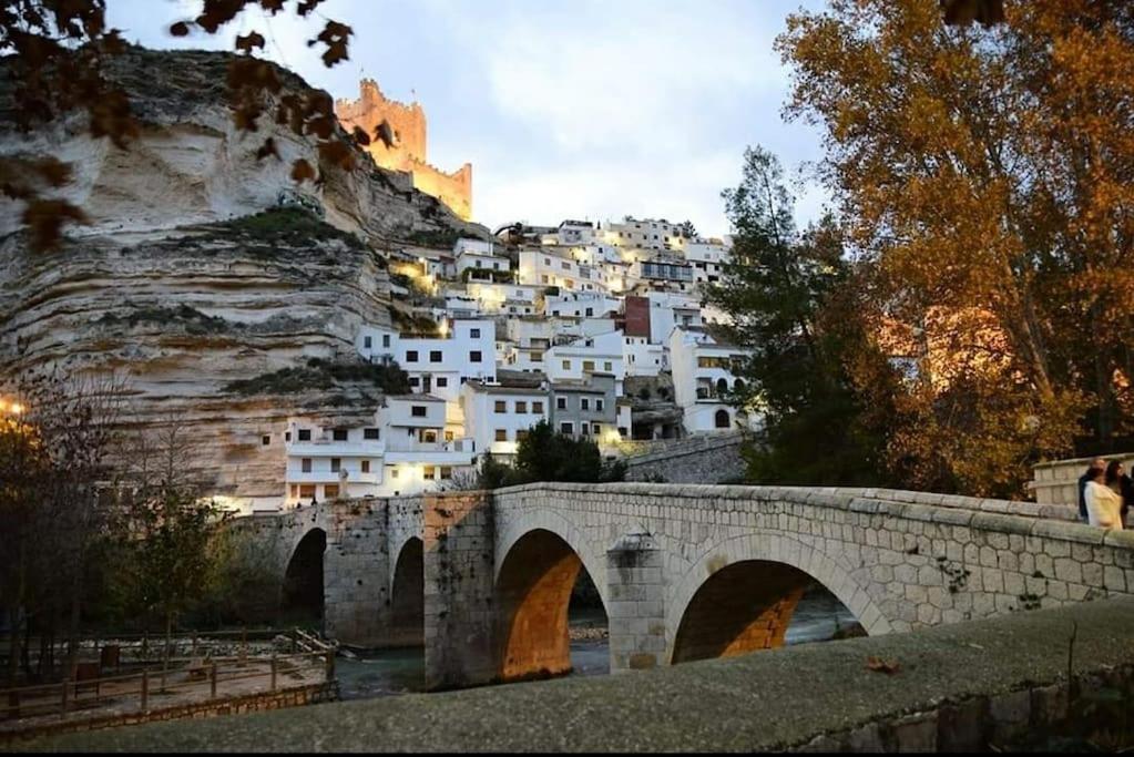 Casa Rural En Canon Rio Jucar.Lagila Алькала-дель-Хукар Экстерьер фото