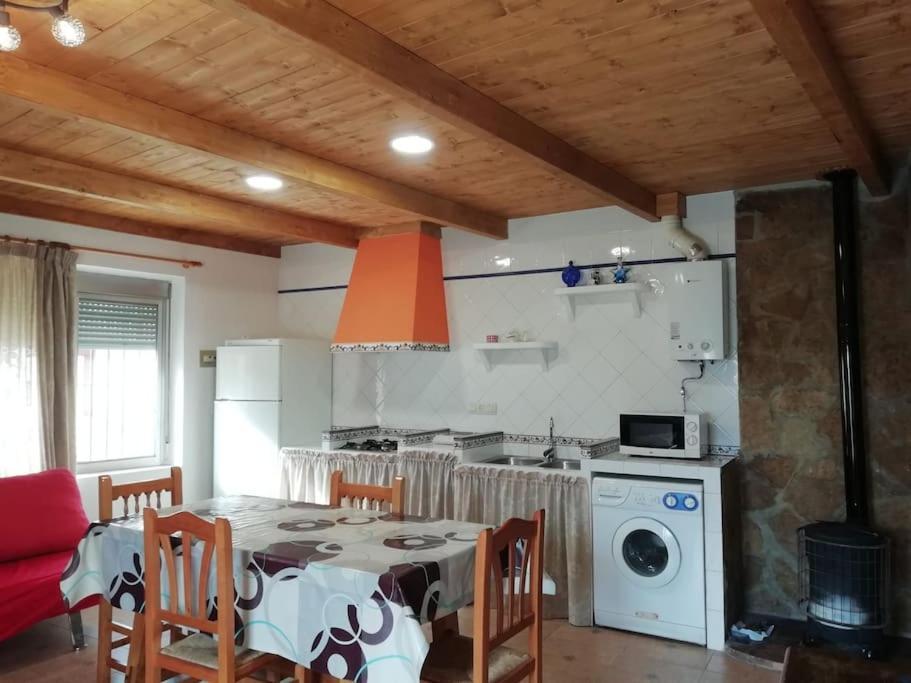 Casa Rural En Canon Rio Jucar.Lagila Алькала-дель-Хукар Экстерьер фото
